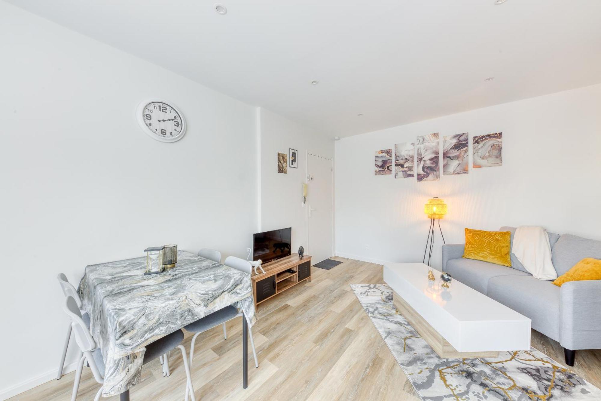 Cozy Appart 5 A 3' De La Gare - Cozy Houses パレゾー エクステリア 写真